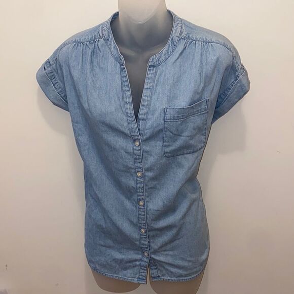 J. Crew JCrew Mercantile Chambray Camp Shirt size XS - Picture 3 of 5